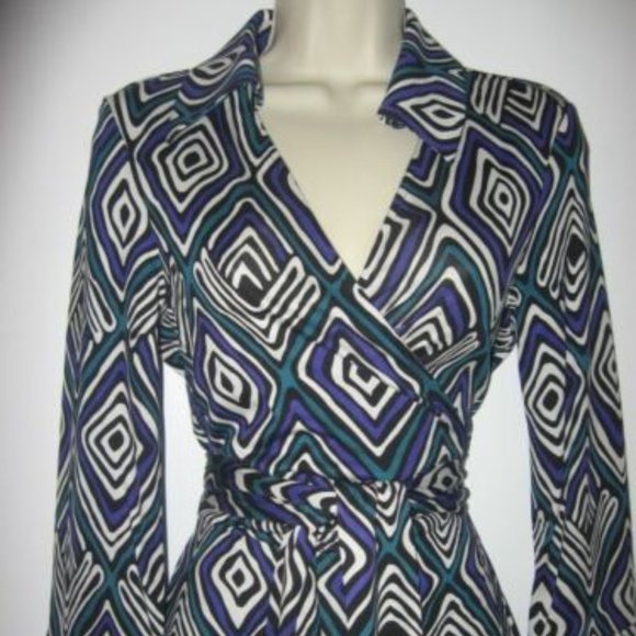 DVF Diane Von Furstenberg JILL Silk Jersey Wrap Top Vintage Diamond Tribal Green - Picture 2 of 11
